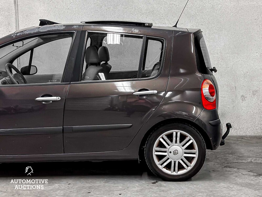 Renault Modus 1.6-16V Initiale 111hp 2005 (Original-NL), 39-RR-NP