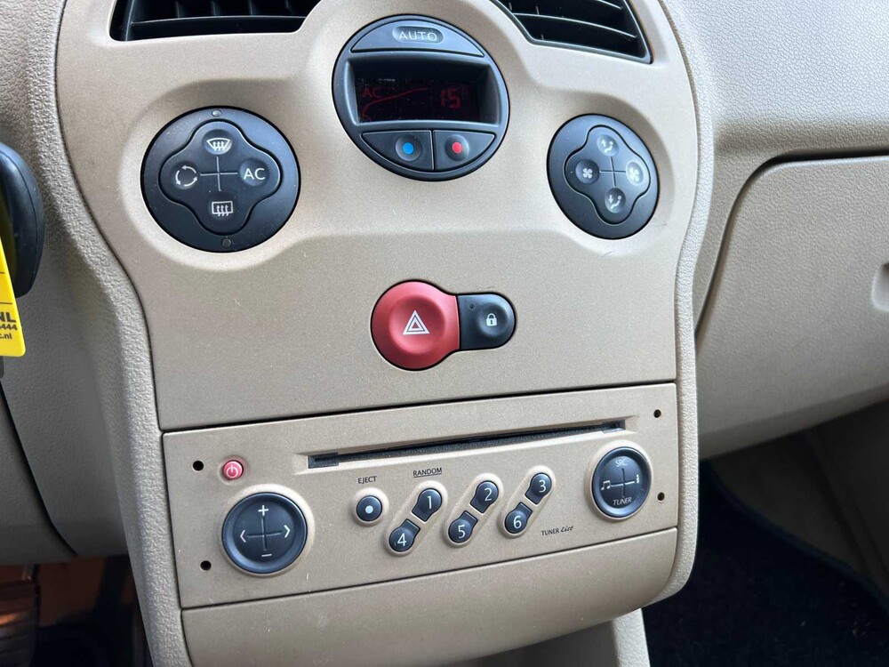 Renault Modus 1.6-16V Initiale 111hp 2005 (Original-NL), 39-RR-NP