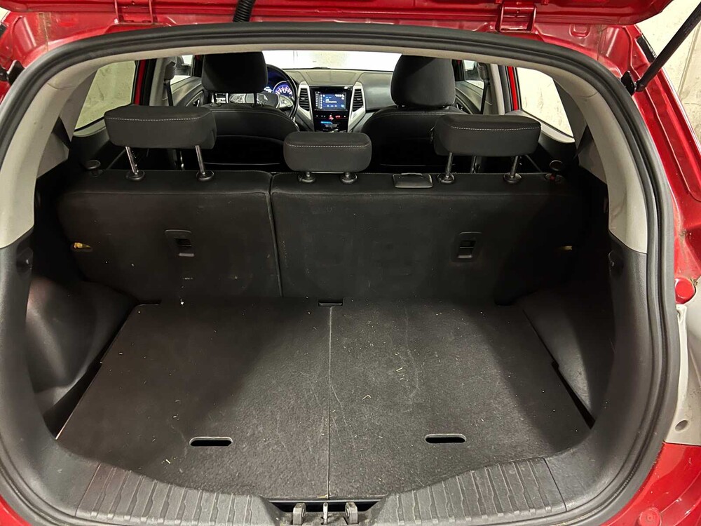 SsangYong Tivoli 1.6D Quarz 116PS 2015, KH-447-H