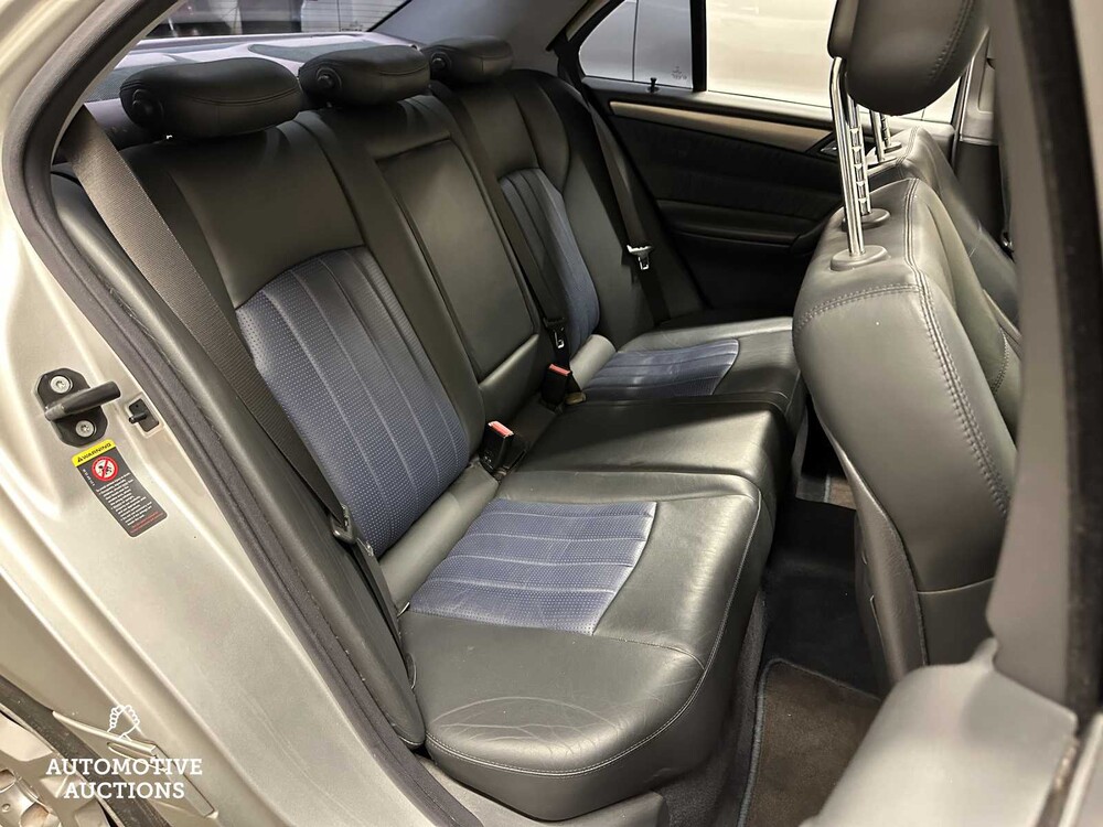 Mercedes-Benz C32 AMG 3.2 V6 354PS 2002 C-Klasse 