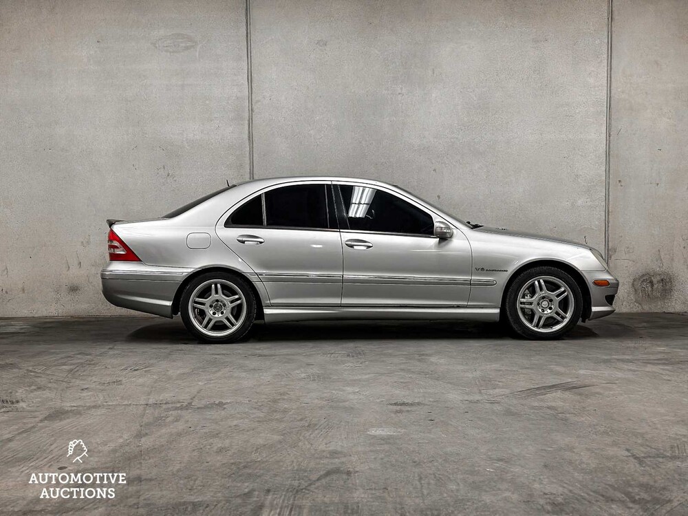 Mercedes-Benz C32 AMG 3.2 V6 354PS 2002 C-Klasse 