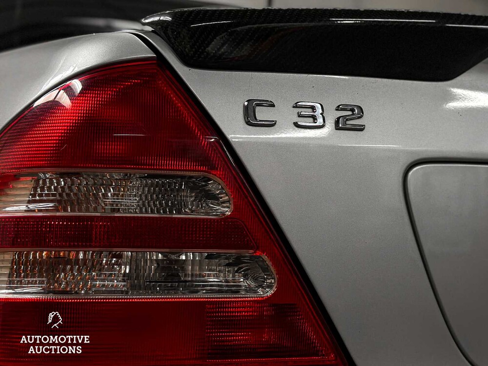 Mercedes-Benz C32 AMG 3.2 V6 354PS 2002 C-Klasse 
