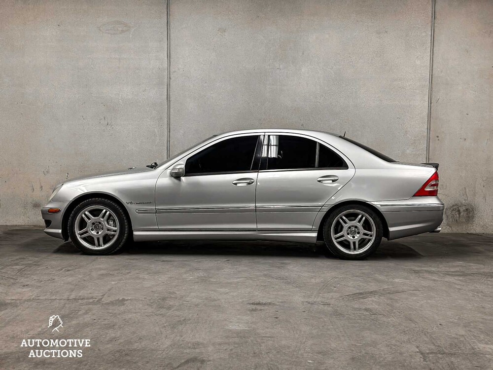 Mercedes-Benz C32 AMG 3.2 V6 354PS 2002 C-Klasse 