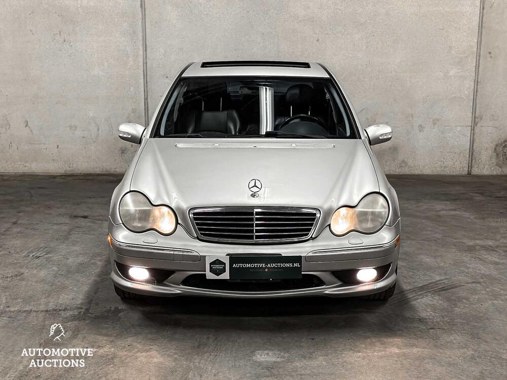 Mercedes-Benz C32 AMG 3.2 V6 354PS 2002 C-Klasse 