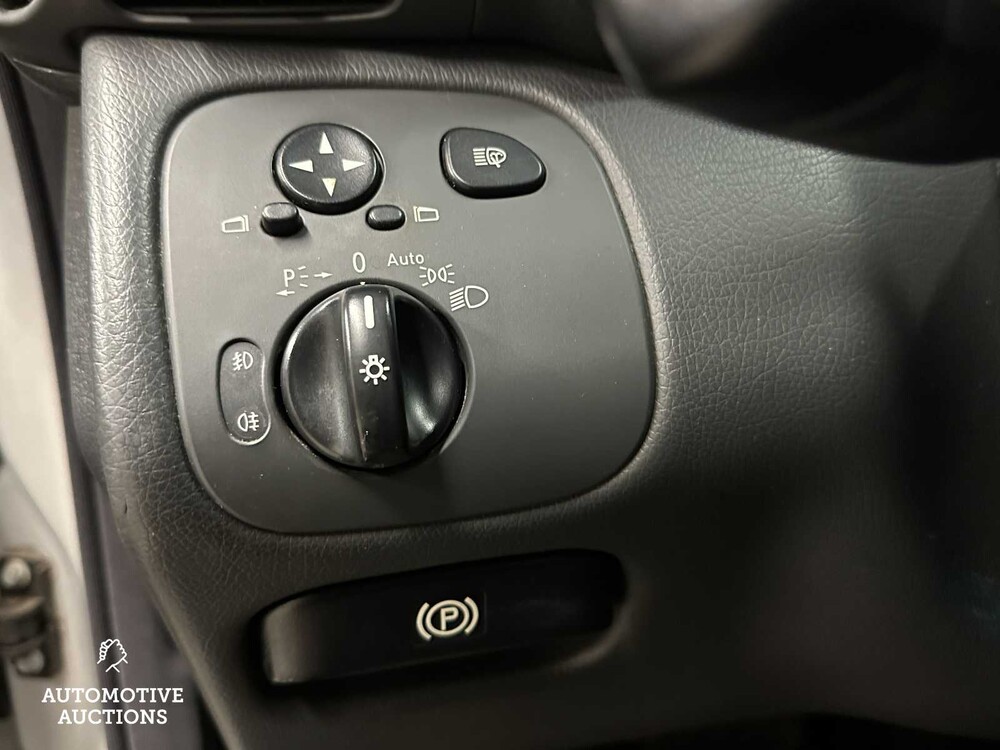 Mercedes-Benz C32 AMG 3.2 V6 354PS 2002 C-Klasse 