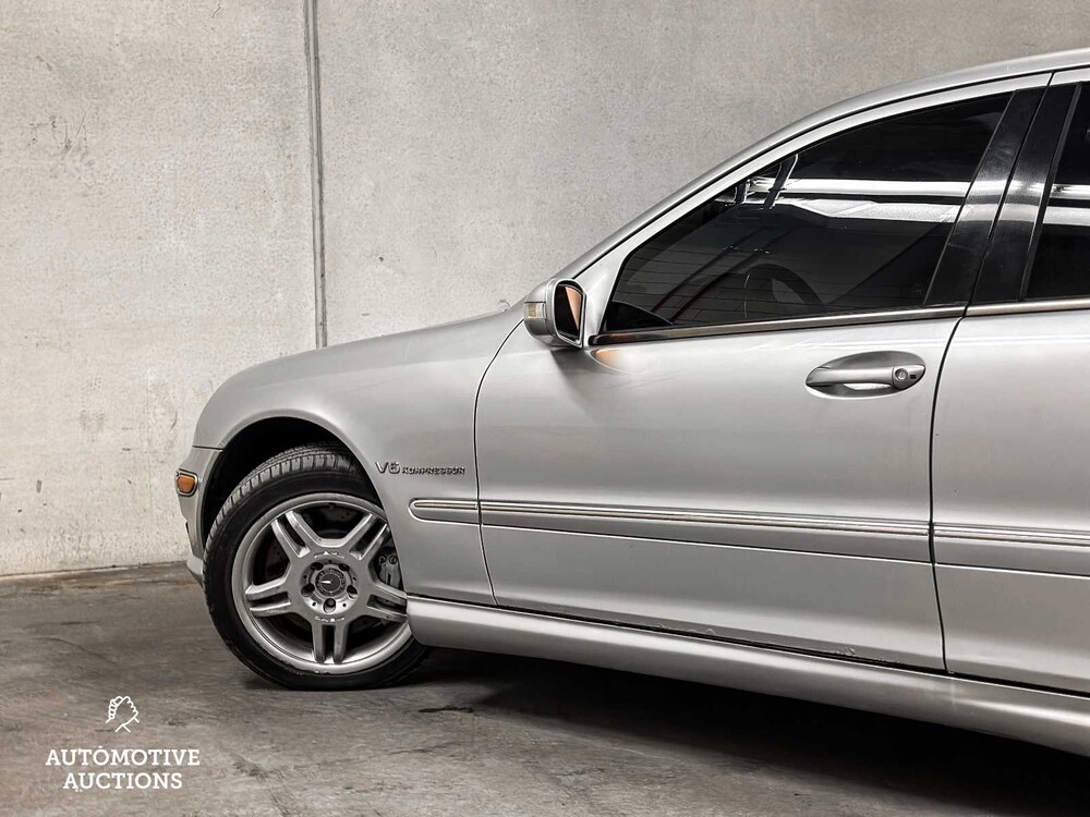 Mercedes-Benz C32 AMG 3.2 V6 354PS 2002 C-Klasse 