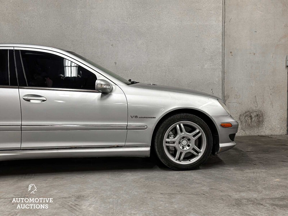 Mercedes-Benz C32 AMG 3.2 V6 354PS 2002 C-Klasse 