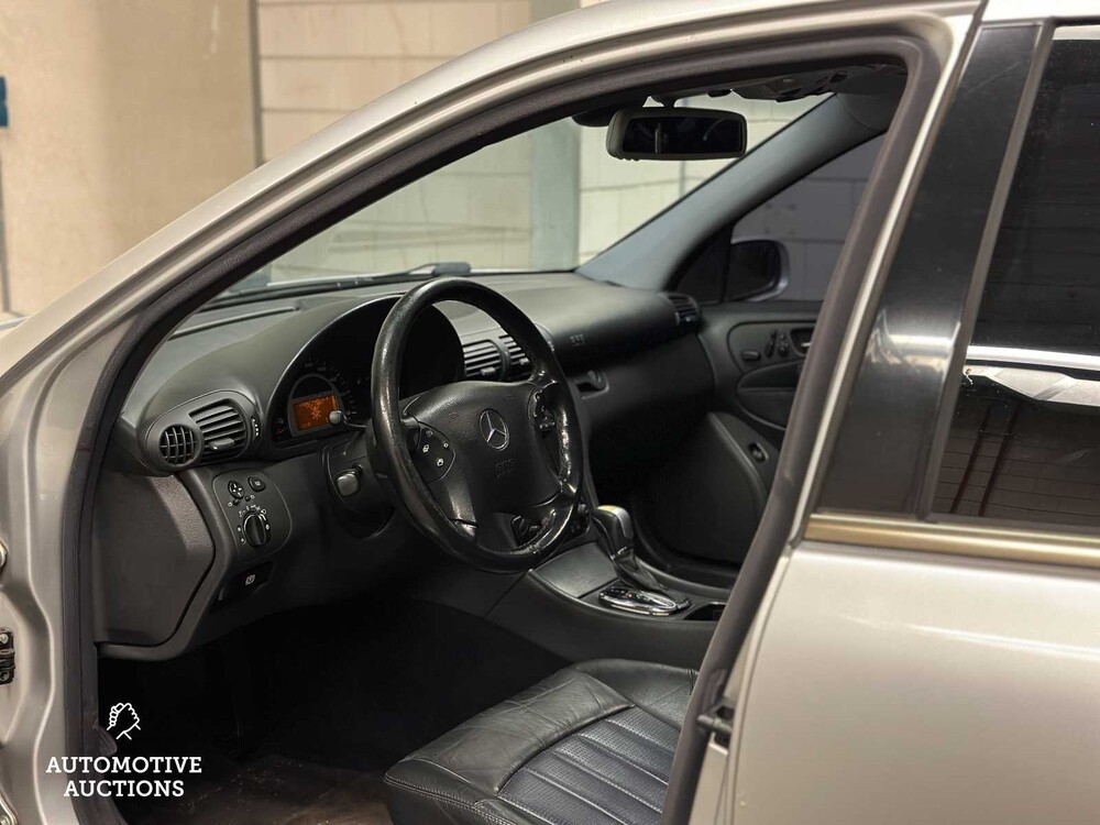 Mercedes-Benz C32 AMG 3.2 V6 354PS 2002 C-Klasse 