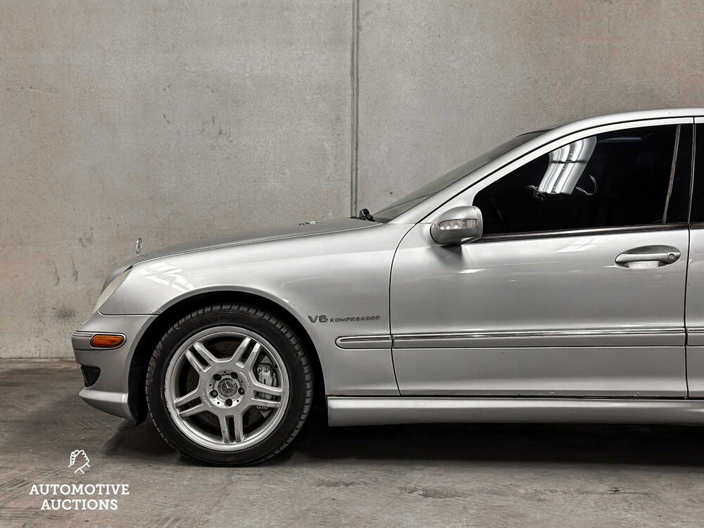 Mercedes-Benz C32 AMG 3.2 V6 354PS 2002 C-Klasse 