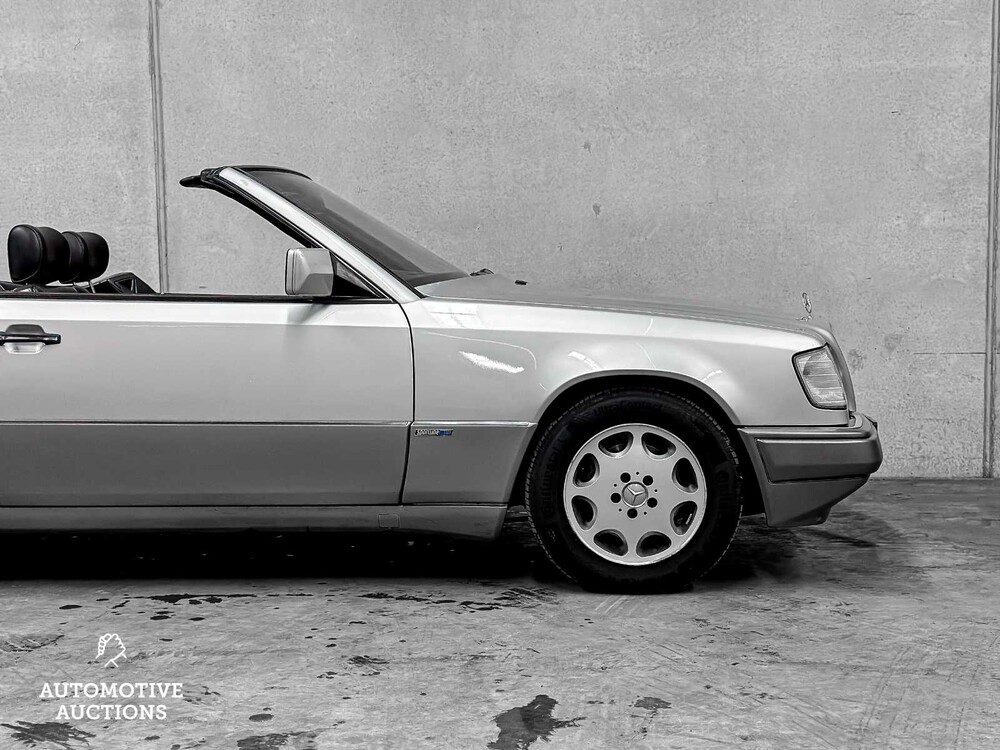 Mercedes-Benz 300 CE-24 200-500 (W124) Cabriolet 220hp 1993, 47-ZG-PR
