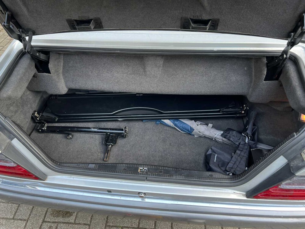 Mercedes-Benz 300 CE-24 200-500 (W124) Cabriolet 220hp 1993, 47-ZG-PR