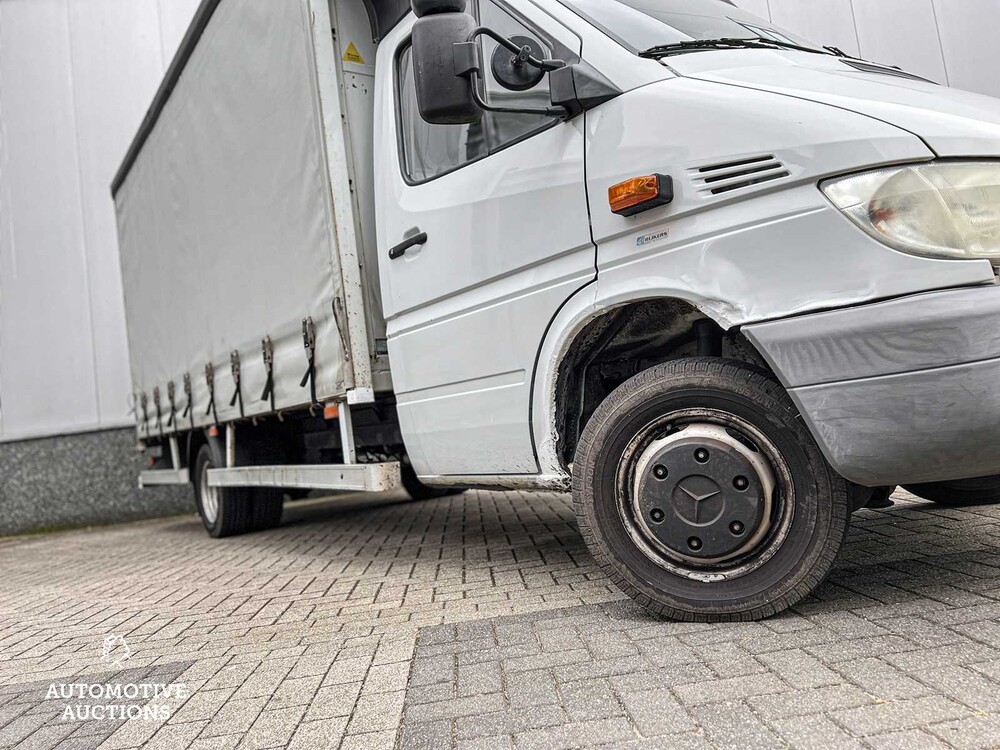 Mercedes-Benz Sprinter 408 CDI 2.2 402 Commercial vehicle 82hp 2001 (Original-NL), 34-VZ-PP