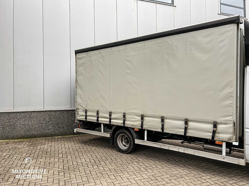 Mercedes-Benz Sprinter 408 CDI 2.2 402 Commercial vehicle 82hp 2001 (Original-NL), 34-VZ-PP