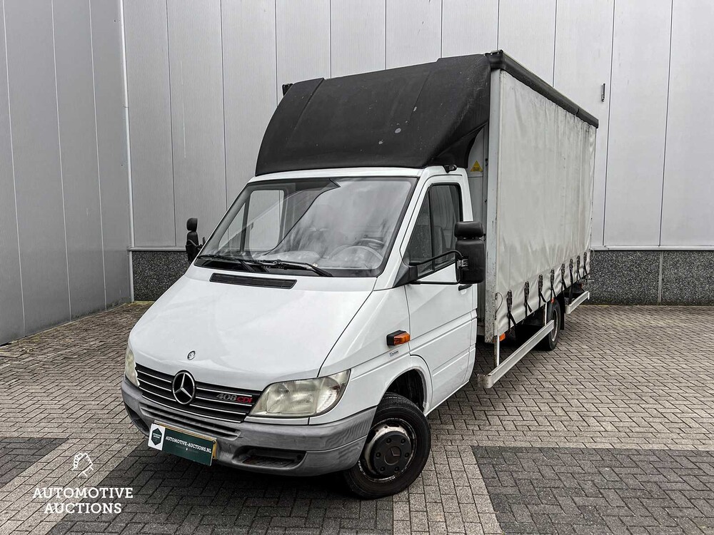 Mercedes-Benz Sprinter 408 CDI 2.2 402 Commercial vehicle 82hp 2001 (Original-NL), 34-VZ-PP