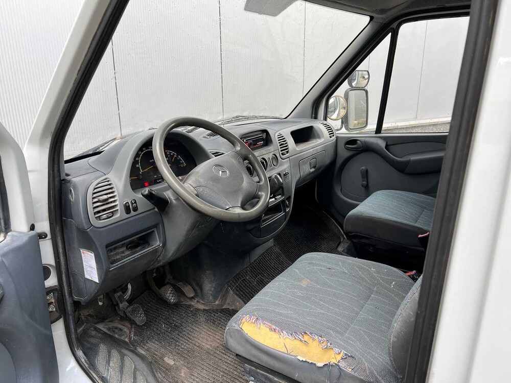 Mercedes-Benz Sprinter 408 CDI 2.2 402 Commercial vehicle 82hp 2001 (Original-NL), 34-VZ-PP