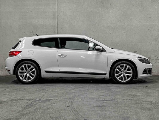 Volkswagen Scirocco 2.0 TSI 200pk 2009, 5-THX-85