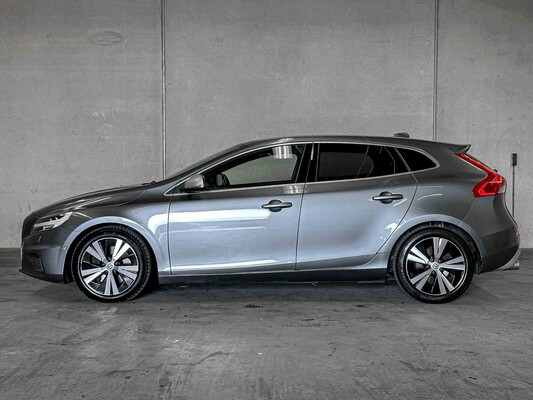 Volvo V40 2.0 D4 R Design Business Sport 190hp 2017, K-517-PZ