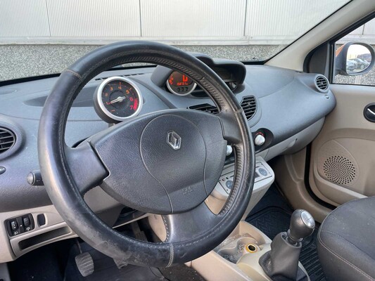 Renault Twingo 1.2-16V Authentique 76PS 2008, 5-KGK-77