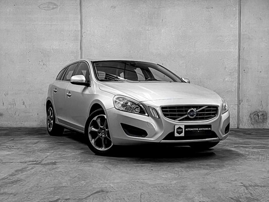 Volvo V60 1.6 T4 Momentum 179hp 2012 (Original-NL), 60-TDK-1