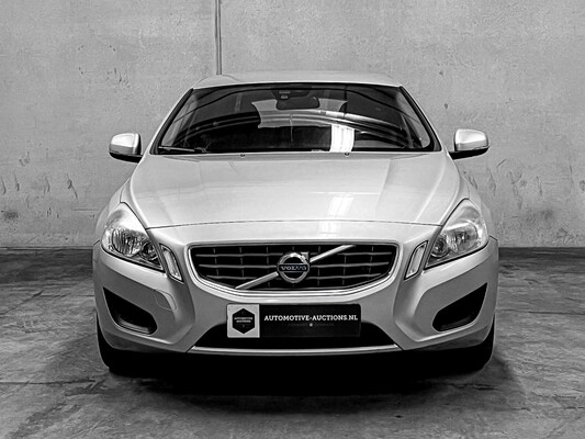 Volvo V60 1.6 T4 Momentum 179hp 2012 (Original-NL), 60-TDK-1