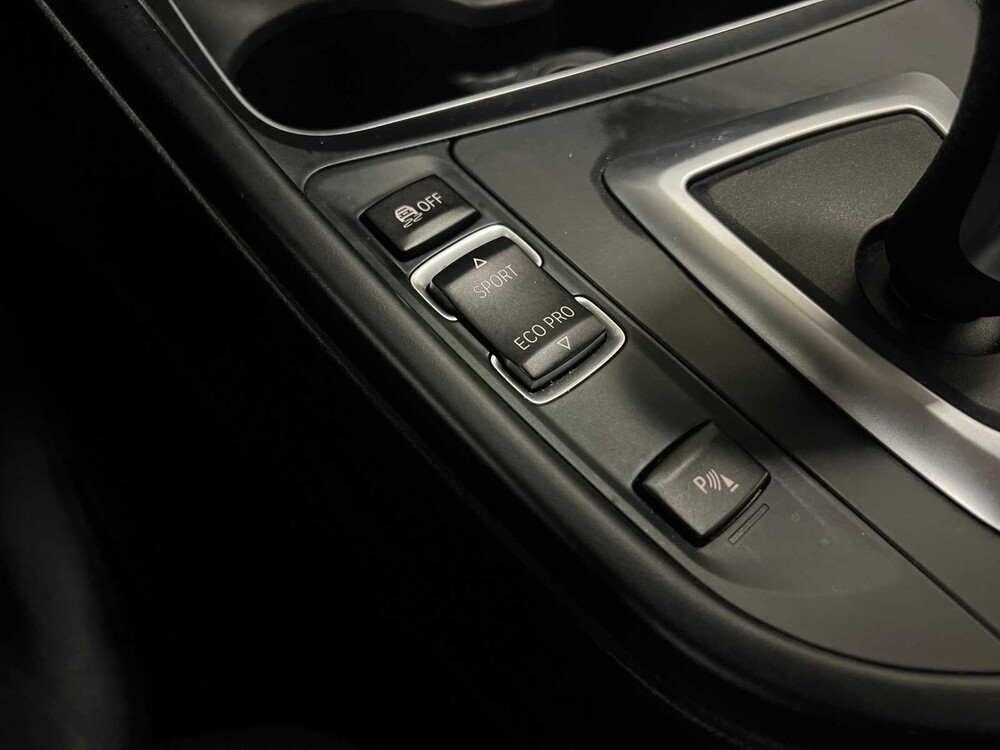 BMW 318d Touring High Executive 2.0 136hp 2018 3-Series, GBJ-91-B