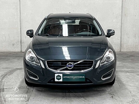 Volvo V60 1.6 T4 Summum 179pk 2011 (Origineel-NL), 13-RNR-3