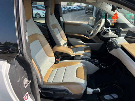 BMW i3 Basic Comfort 22kWh 170PS 2013, 9-SXH-19