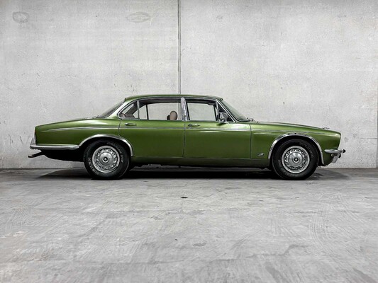 Jaguar XJ 3.4 Aut. 158hp 1975 (Original-NL), 81-GE-90