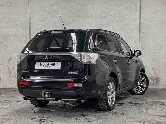 Mitsubishi Outlander 2.0 PHEV Instyle+ 121pk 2013 (Origineel-NL), 6-SNX-40