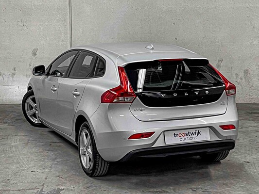 Volvo V40 1.6 D2 Momentum Automatik 114PS 2014, HG-513-L