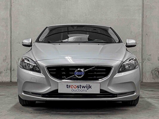 Volvo V40 1.6 D2 Momentum Automaat 114pk 2014, HG-513-L