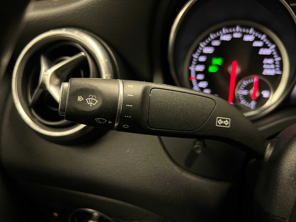 Mercedes-Benz CLA180 AMG Prestige 122PS 2017 CLA-Klasse, SN-764-B