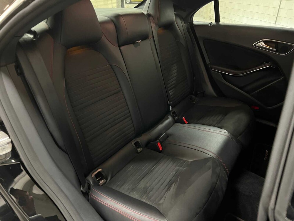 Mercedes-Benz CLA180 AMG Prestige 122PS 2017 CLA-Klasse, SN-764-B