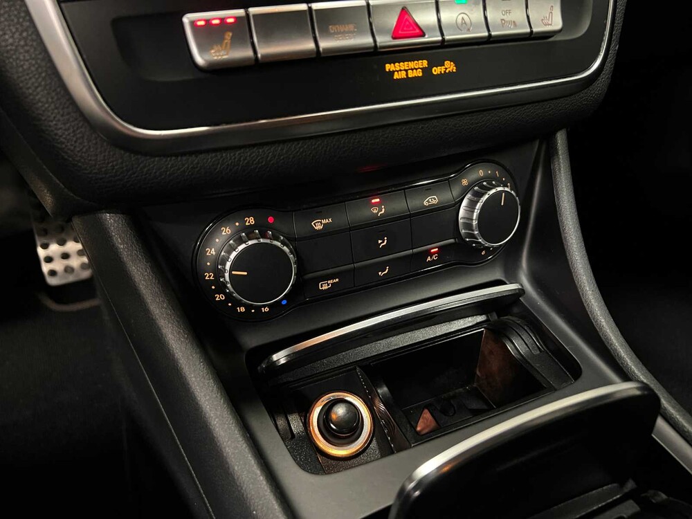 Mercedes-Benz CLA180 AMG Prestige 122PS 2017 CLA-Klasse, SN-764-B