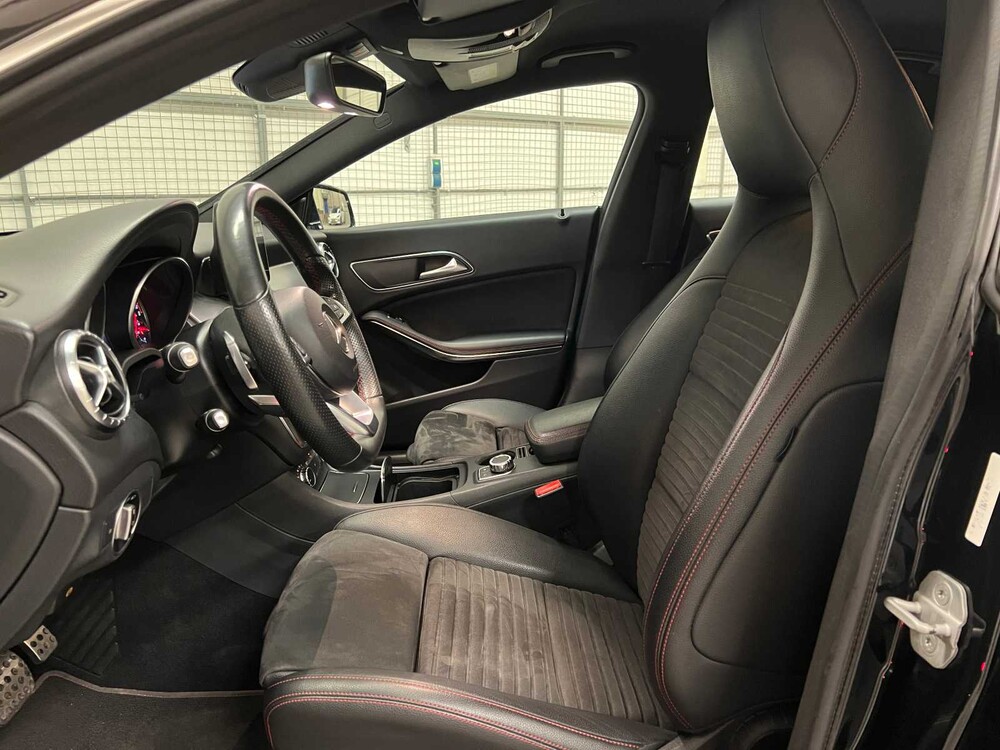 Mercedes-Benz CLA180 AMG Prestige 122PS 2017 CLA-Klasse, SN-764-B
