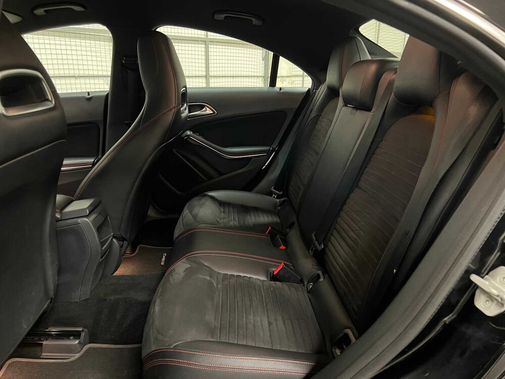 Mercedes-Benz CLA180 AMG Prestige 122PS 2017 CLA-Klasse, SN-764-B