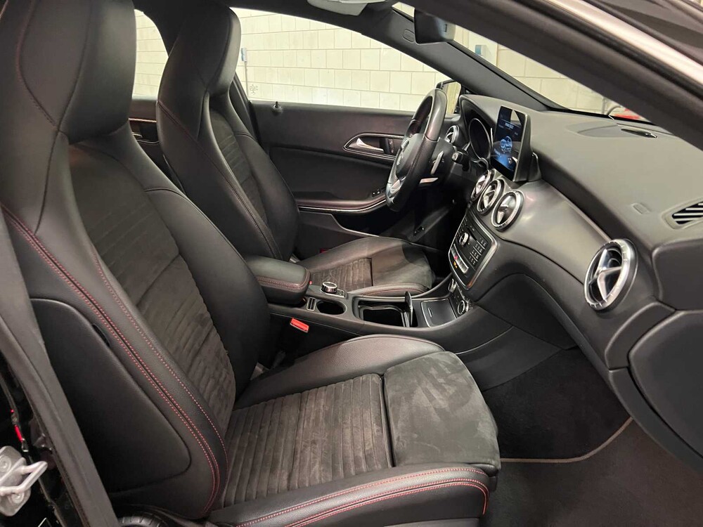 Mercedes-Benz CLA180 AMG Prestige 122PS 2017 CLA-Klasse, SN-764-B