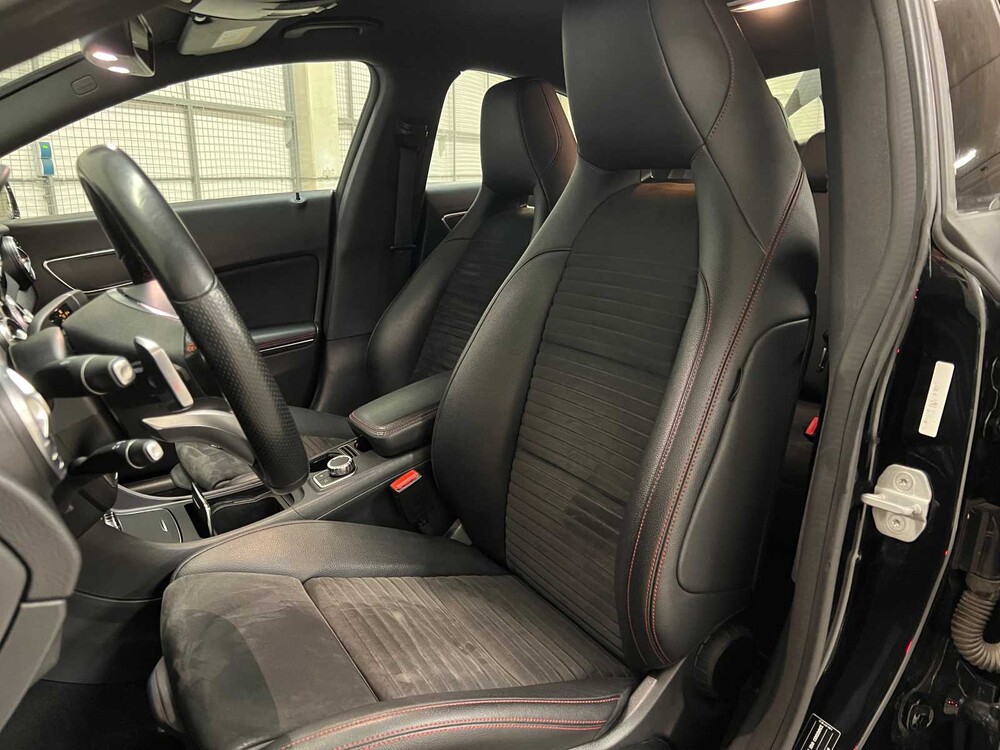 Mercedes-Benz CLA180 AMG Prestige 122PS 2017 CLA-Klasse, SN-764-B