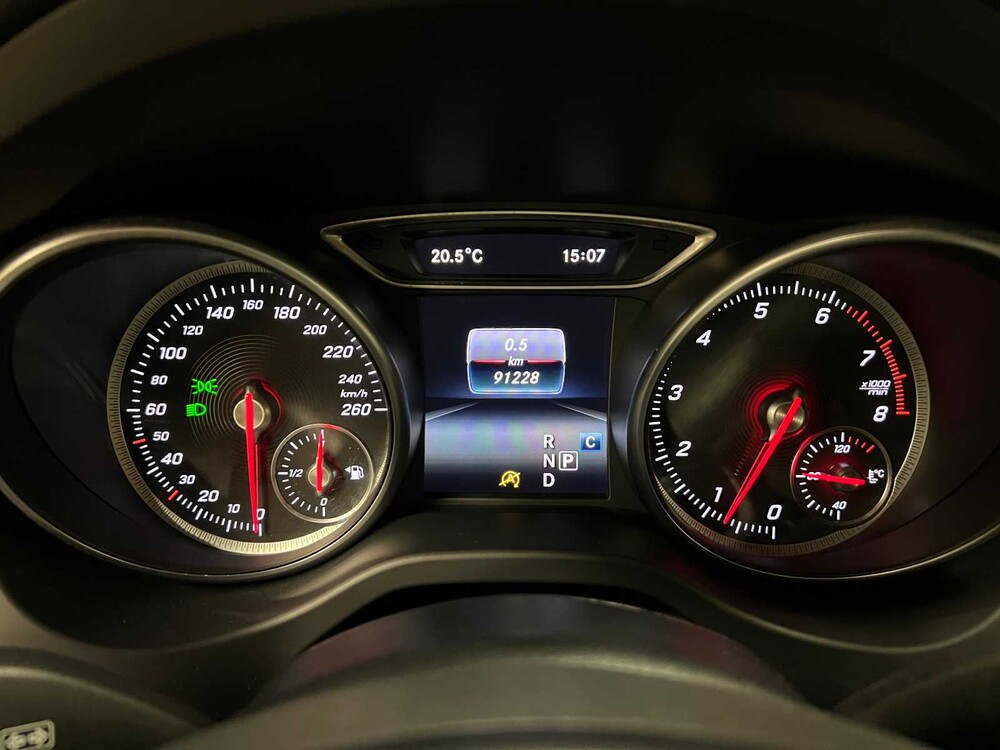 Mercedes-Benz CLA180 AMG Prestige 122PS 2017 CLA-Klasse, SN-764-B