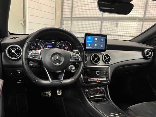 Mercedes-Benz CLA180 AMG Prestige 122pk 2017 CLA-Klasse, SN-764-B