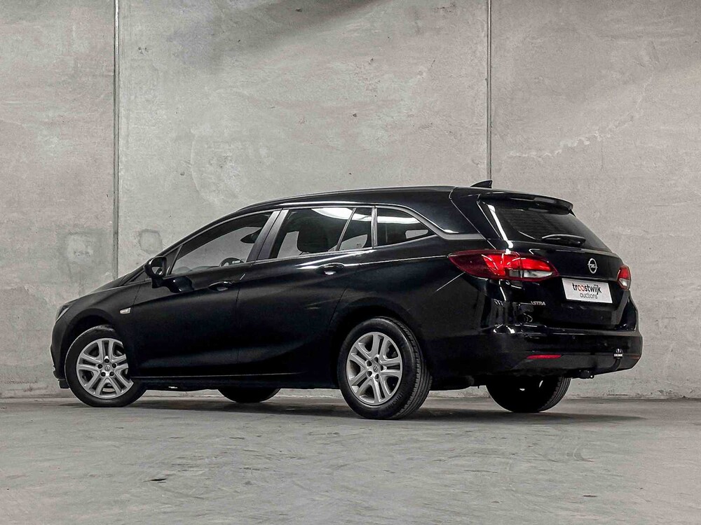 Opel Astra Sports Tourer 1.6 CDTI Online Edition 110hp 2018 (Original-UK), TL-613-G