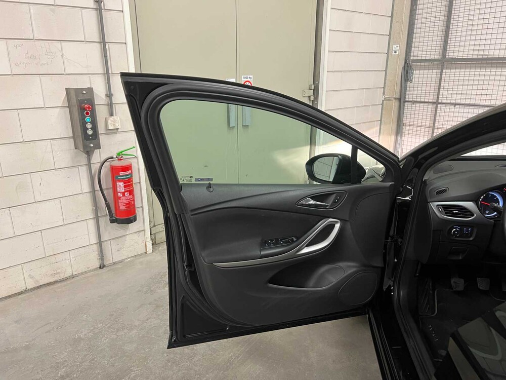 Opel Astra Sports Tourer 1.6 CDTI Online Edition 110hp 2018 (Original-UK), TL-613-G