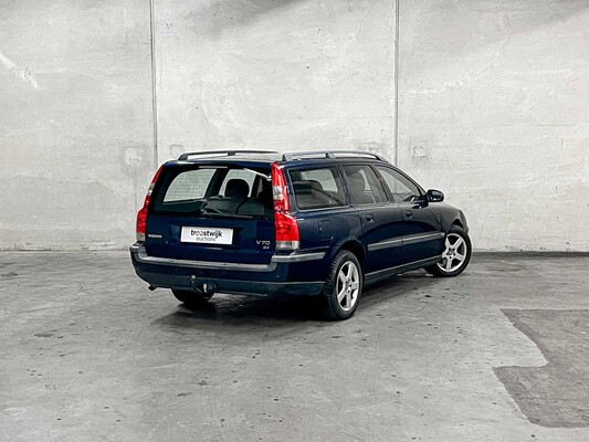 Volvo V70 2.4 Comfort Line 170hp 2003 (Original-NL), 51-LL-DD