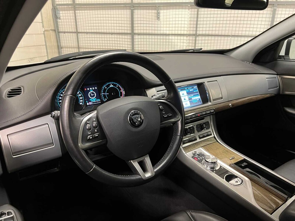 Jaguar XF Sportbrake 2.2D 163PS 2014 (Original-NL), 9-XFH-27