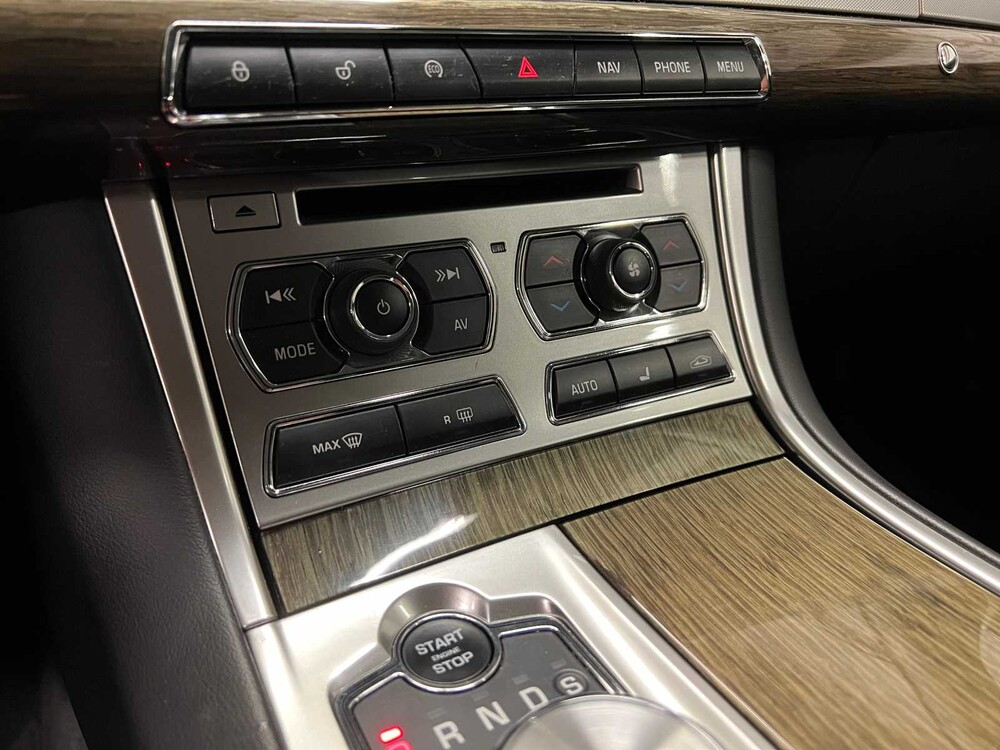 Jaguar XF Sportbrake 2.2D 163PS 2014 (Original-NL), 9-XFH-27