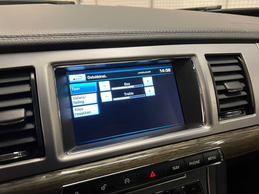 Jaguar XF Sportbrake 2.2D 163PS 2014 (Original-NL), 9-XFH-27