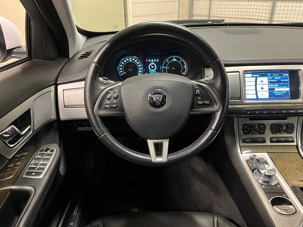 Jaguar XF Sportbrake 2.2D 163PS 2014 (Original-NL), 9-XFH-27