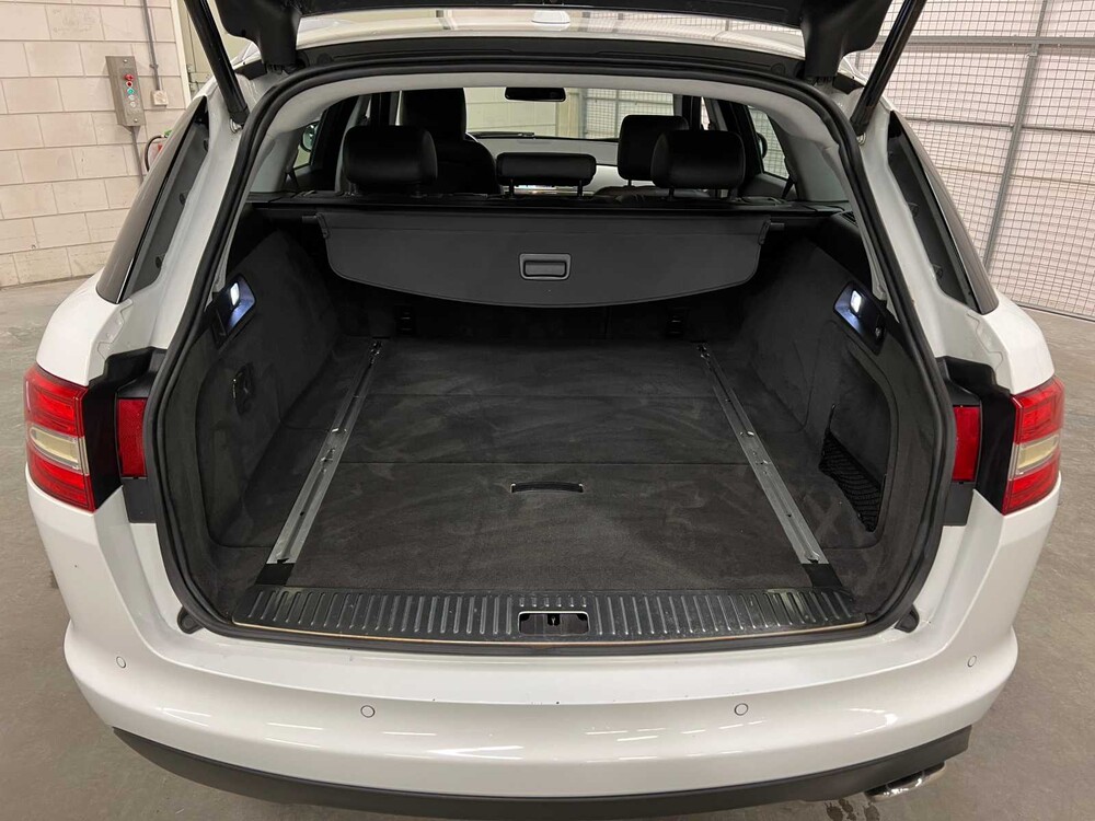 Jaguar XF Sportbrake 2.2D 163PS 2014 (Original-NL), 9-XFH-27