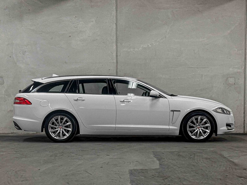 Jaguar XF Sportbrake 2.2D 163PS 2014 (Original-NL), 9-XFH-27