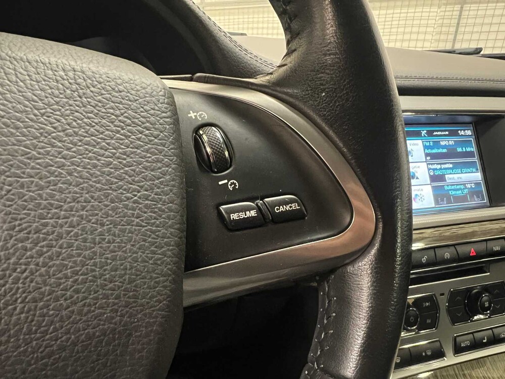 Jaguar XF Sportbrake 2.2D 163PS 2014 (Original-NL), 9-XFH-27